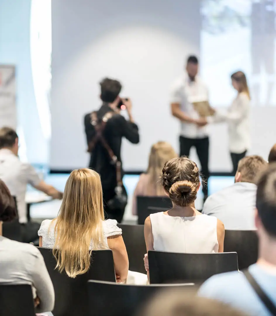 Izertis, finalista premios European Small and Mid-Cap 2020