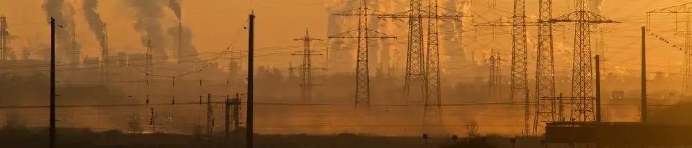 Imagen con fondo de industrias y torretas eléctricas