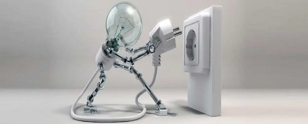 Fondo de una bombilla robótica intentando enchufar su propio enchufe